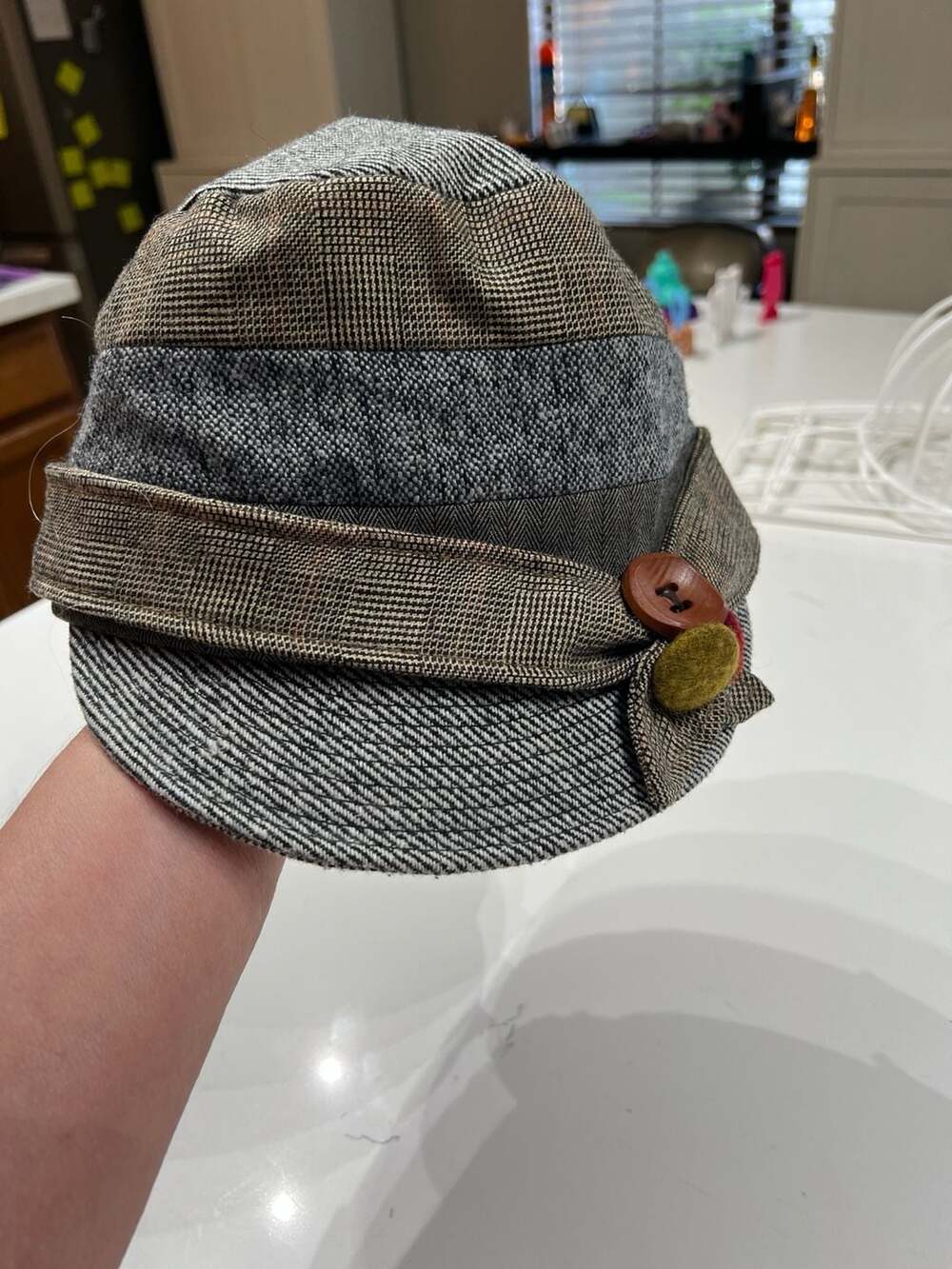 Grace Hats Patchwork Wool Blend Newsboy Cadet Cap with Button Detail